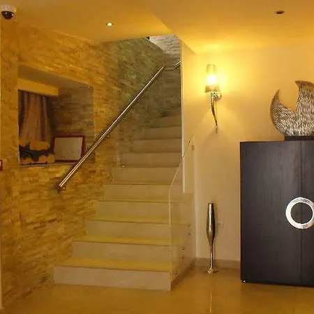 Alojamento de Acomodação e Pequeno-almoço Bocage