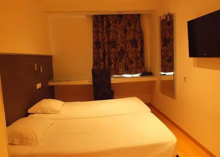 Bocage فندق مبيت وإفطار 2*
